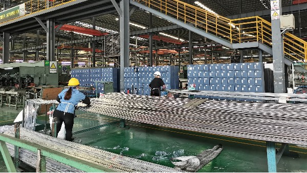 永利平台装饰管和永利平台工业管之间有什么不同？